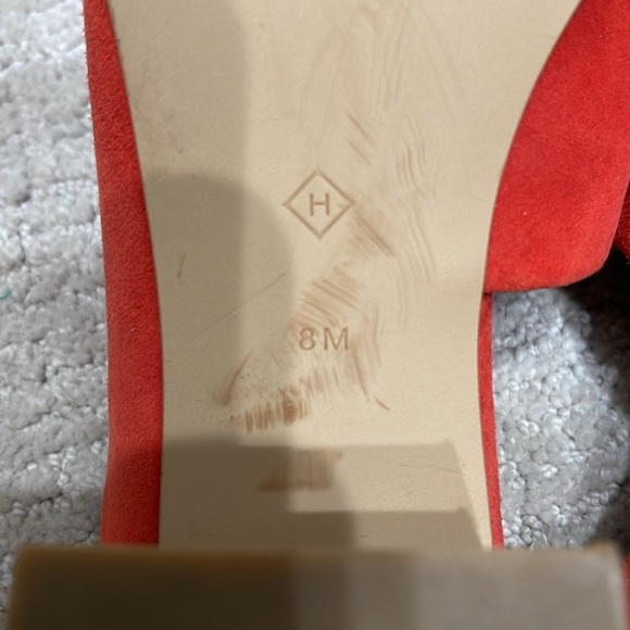 HALOGEN Chunky Heel in Suede Orange-Red color. Size 8. - Picture 7 of 8